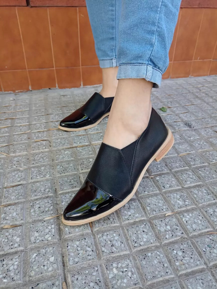 Zapatos Mocasin De Mujer En Punta Abotinados De Vestir Bajos